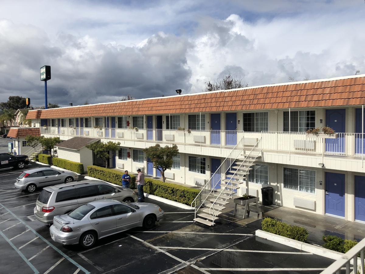 Gilroy Inn Eksteriør bilde