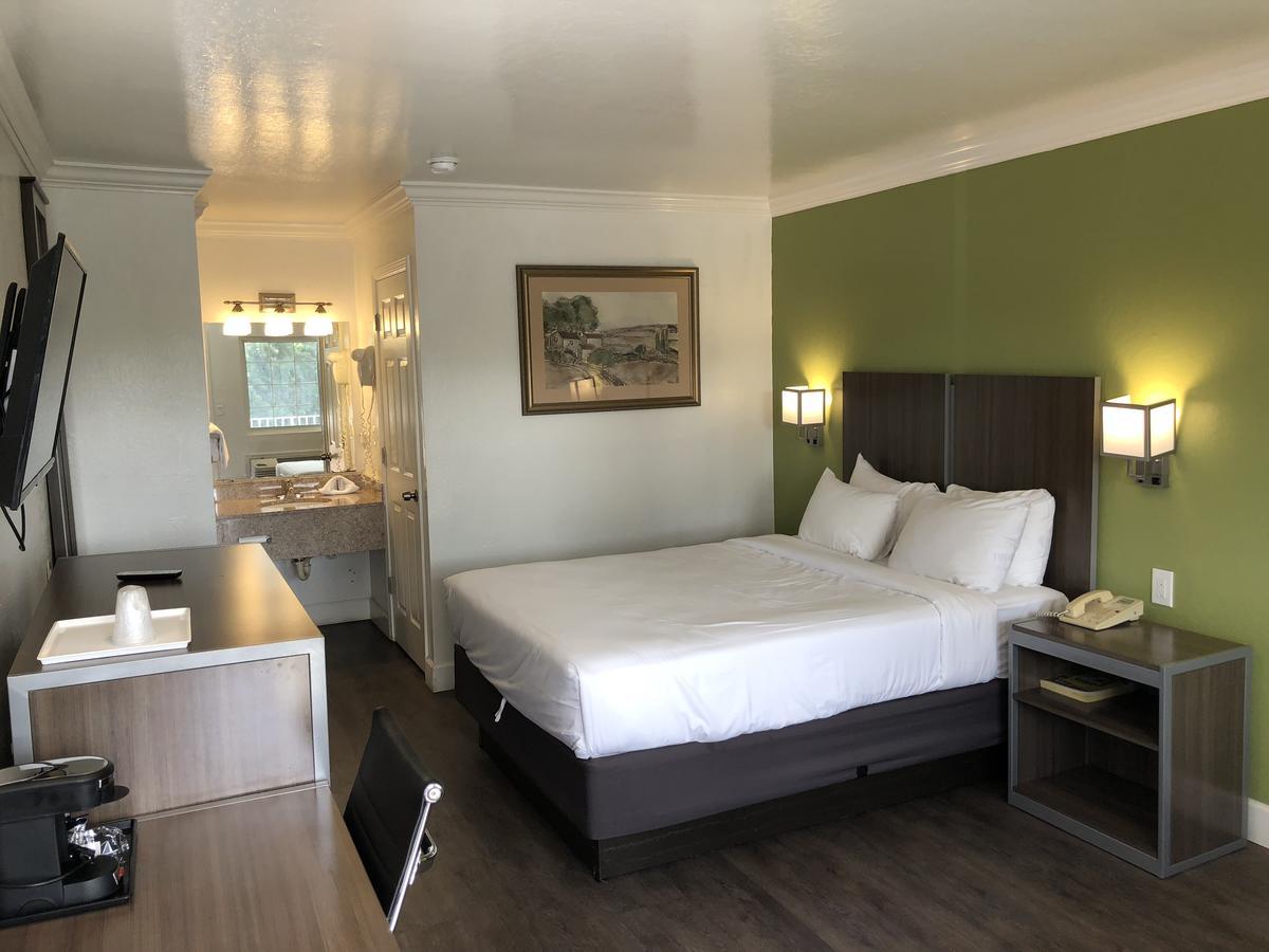 Gilroy Inn Eksteriør bilde