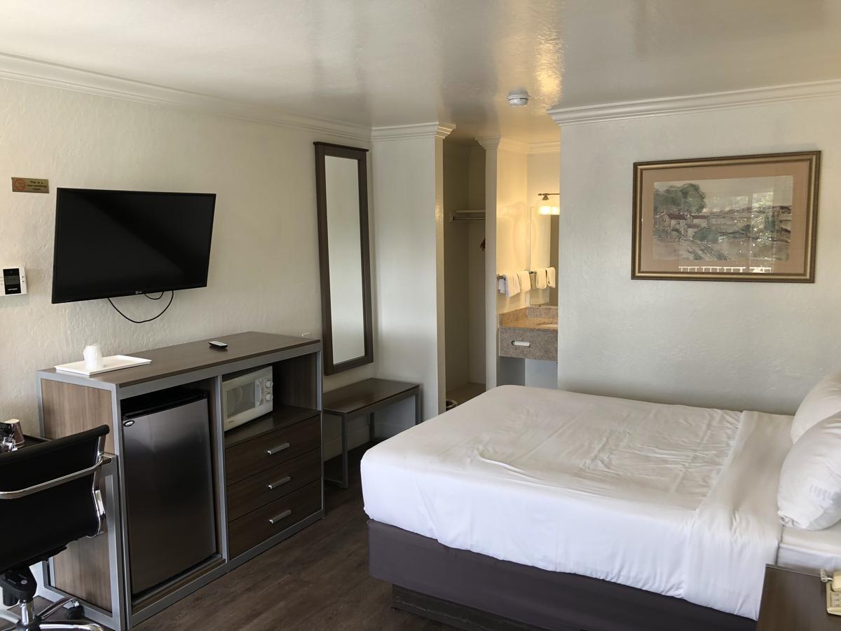 Gilroy Inn Eksteriør bilde