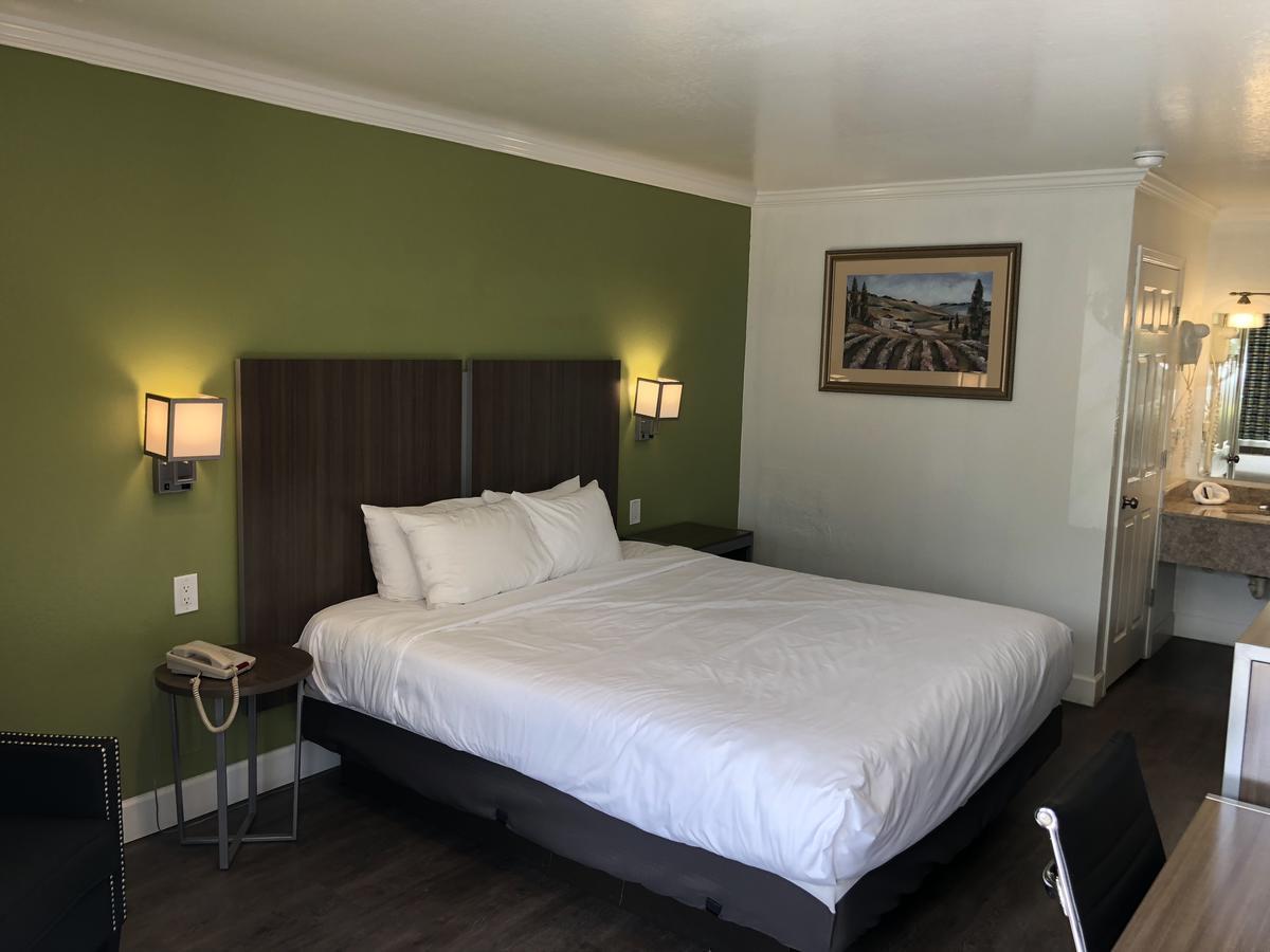 Gilroy Inn Eksteriør bilde